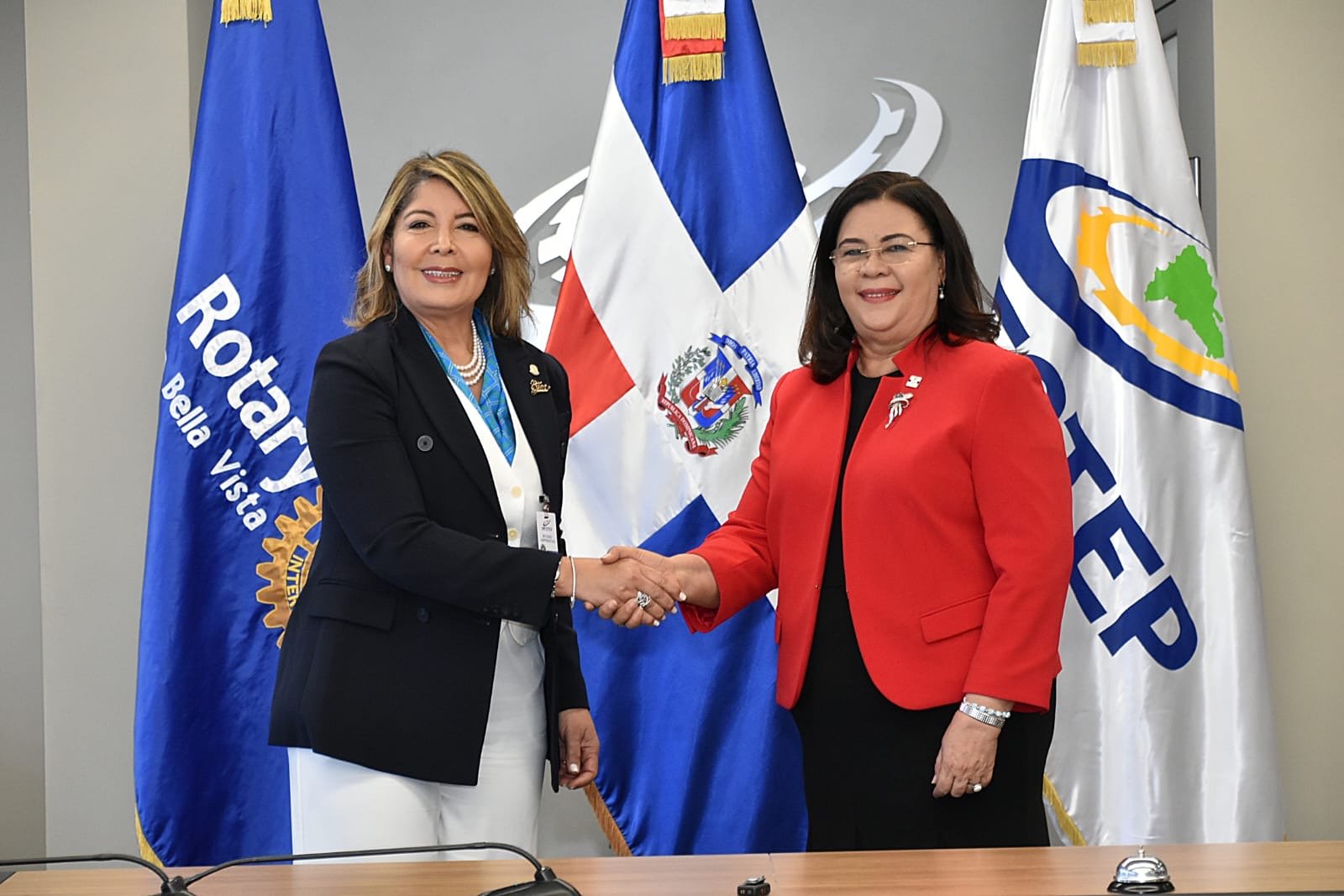 Rotary Club Santo Domingo Bella Vista E INFOTEP firman acuerdo