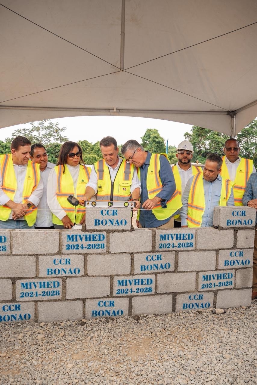 Bonao contará con un nuevo CCR para 700 privados de libertad; el ministro Ito Bisonó inicia los trabajos de construcción
