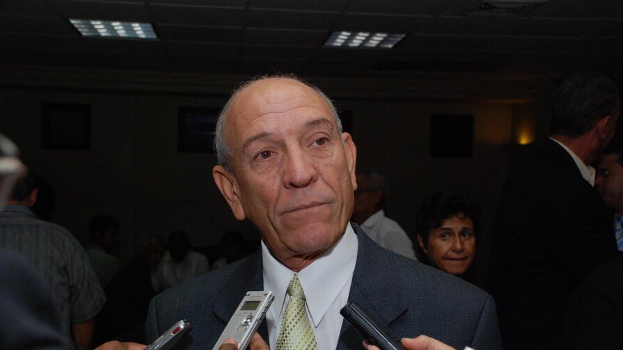 El exsenador Rafael Calderón irá a juicio por caso de corrupción administrativa