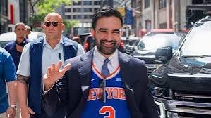 El alcalde de NY emitió su voto anticipado y promueve a sus candidatos para las primarias de Nueva York