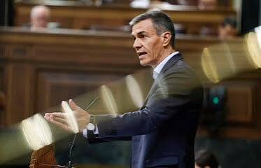 Sánchez pide a la justicia jugar "limpio" tras las medidas cautelares impuestas a su mujer