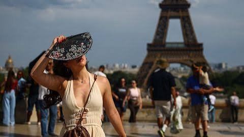 París prohíbe el consumo de alcohol a partir del viernes por la ola de calor
