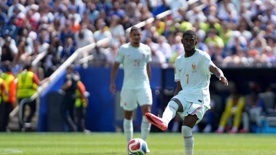 Triplete de Dembélé asegura el liderato invicto de Francia ante Noruega en el grupo I