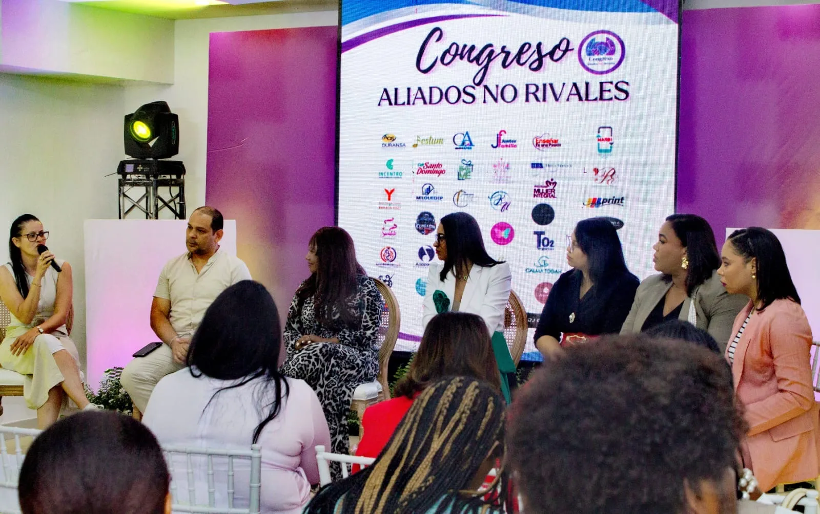 Redees fue presentada como red estratégica para impulsar el apoyo humano, organizacional y financiero para emprendedores 