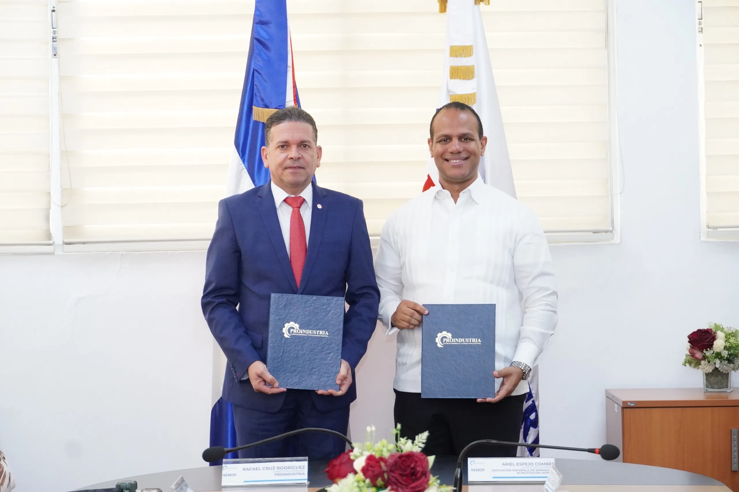 Proindustria y AENOR suscriben acuerdo para fortalecer la competitividad de la industria manufacturera