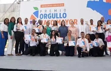 Carmen Ligia Barceló celebra el "Premio Orgullo Hato Mayor" y anuncia importantes avances