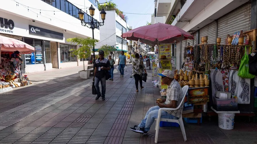 En la Ciudad Colonial hay 1,442 negocios; el 87 % es de capital dominicano, según censo