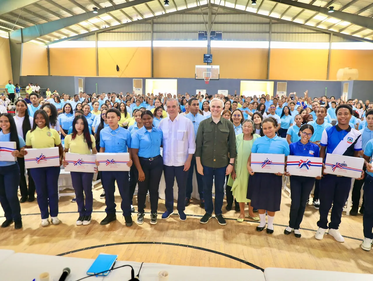 Presidente Abinader destaca que el desarrollo de Montecristi con el puerto de Manzanillo es clave para el presente y futuro de la juventud 