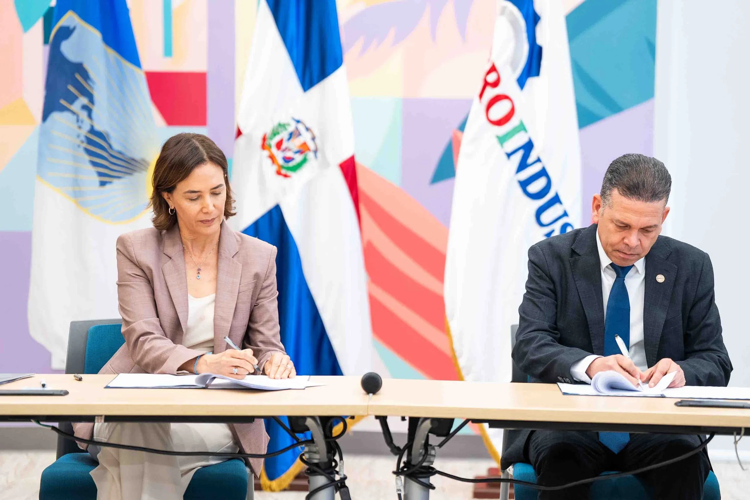 Proindustria y BID Lab impulsarán la innovación manufacturera con proyecto CARIBEquity