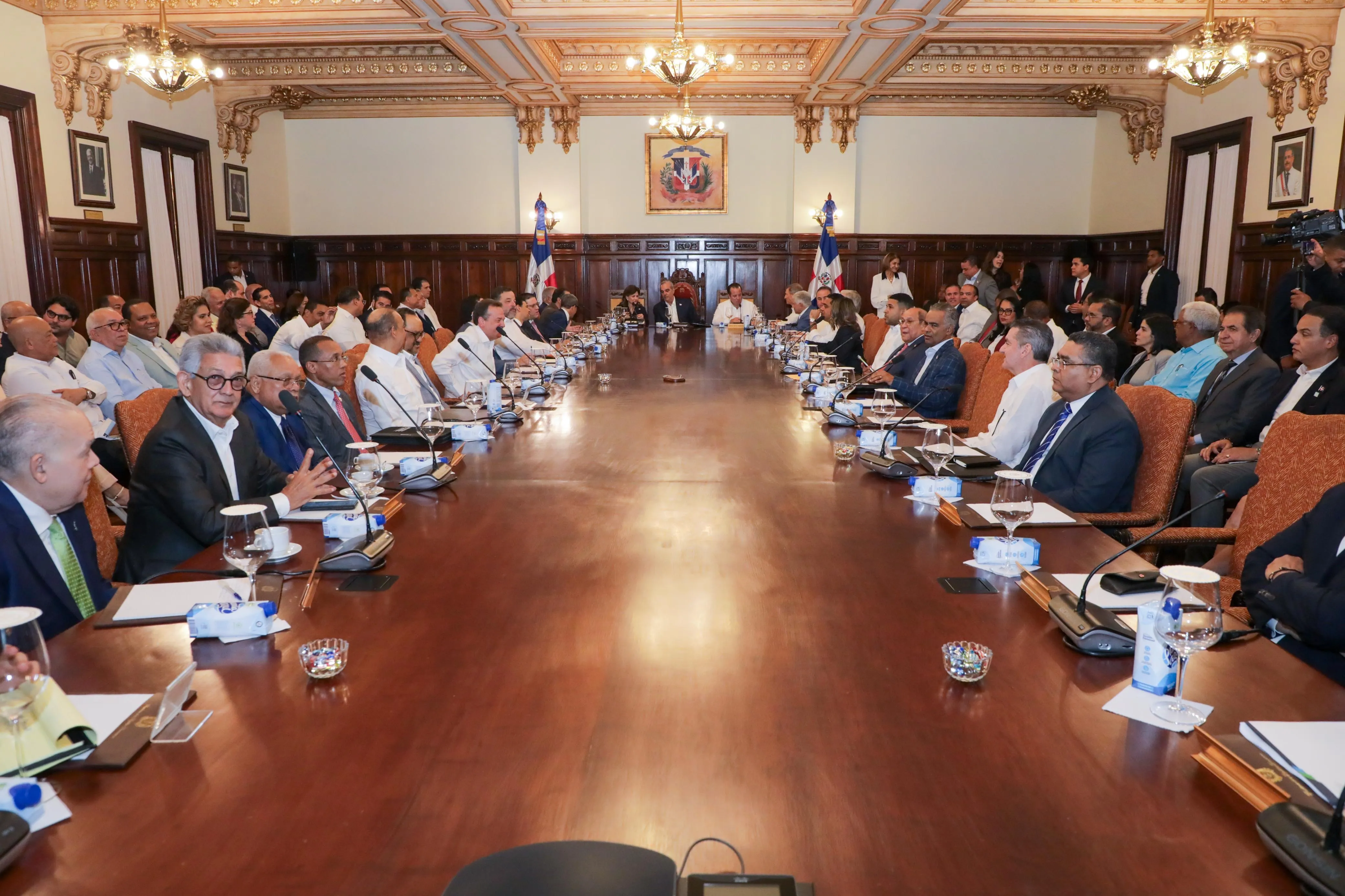 Consejo de Ministros aprueba la Política Presupuestaria 2027
