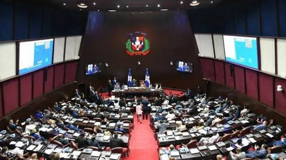 Cámara de Diputados fijará posición este martes sobre el Código Penal