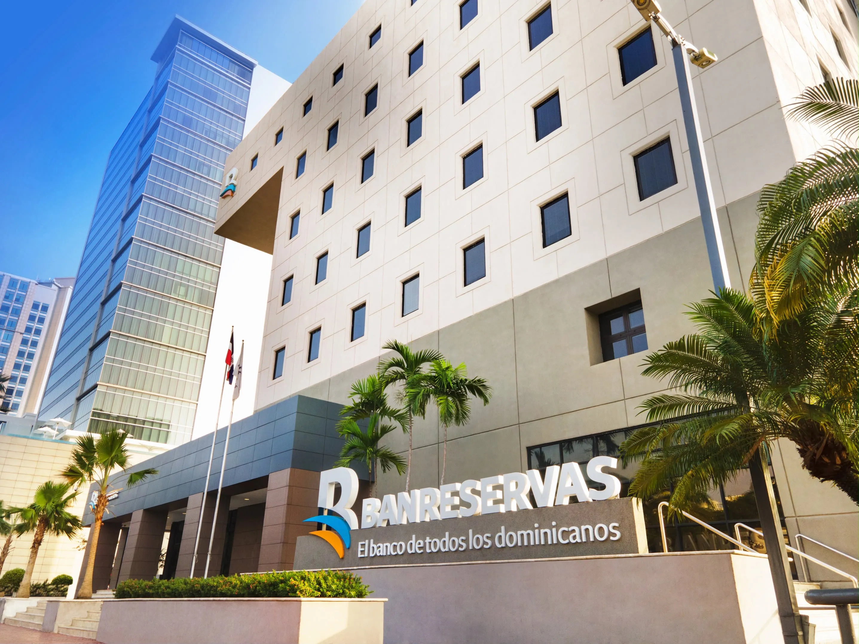 Banreservas avanza 15 posiciones en el ranking de los 1,000 bancos más importantes del mundo 