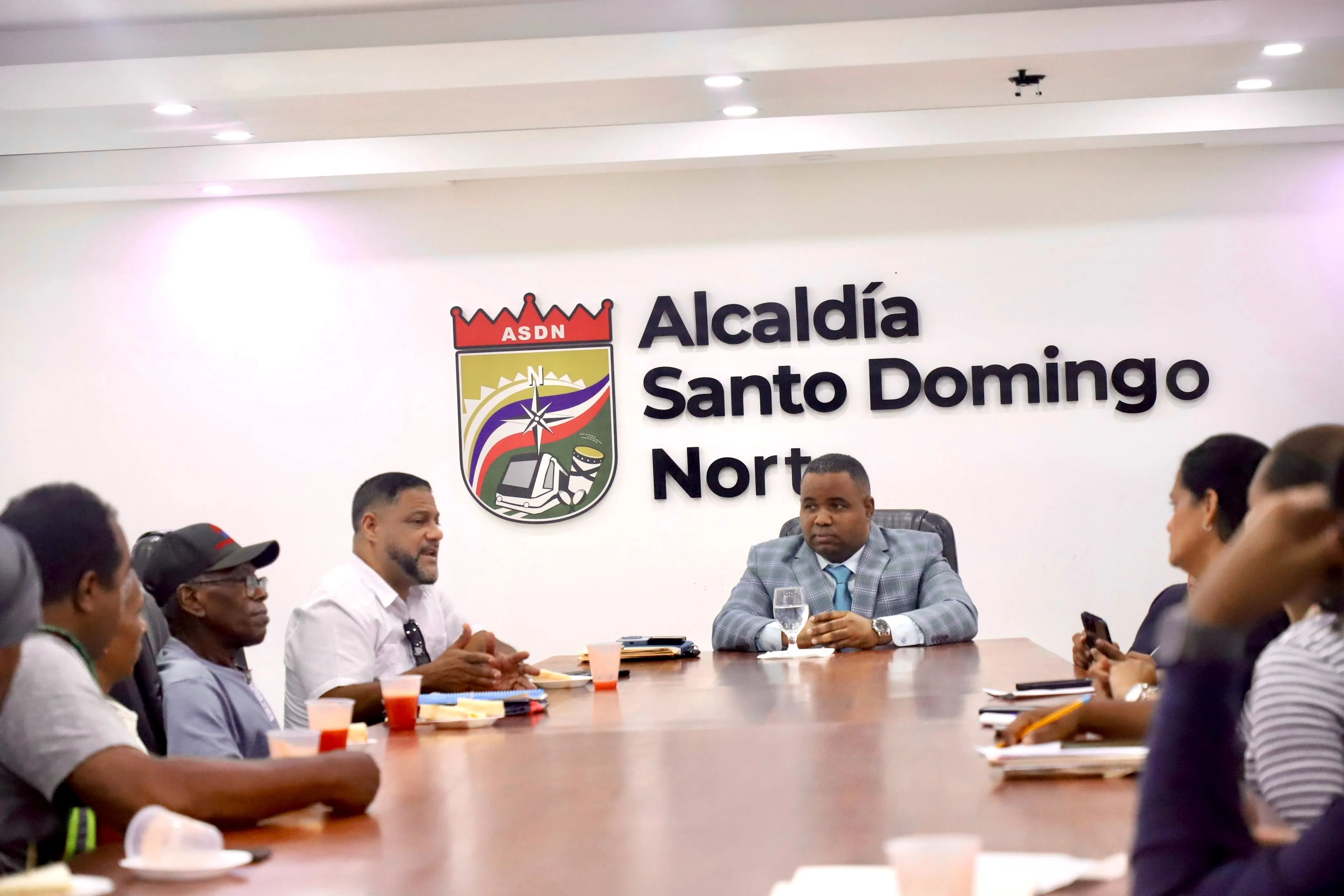 COORDINAMOTO y Ayuntamiento de Santo Domingo Norte avanzan en plan para regular el servicio de motoconcho 