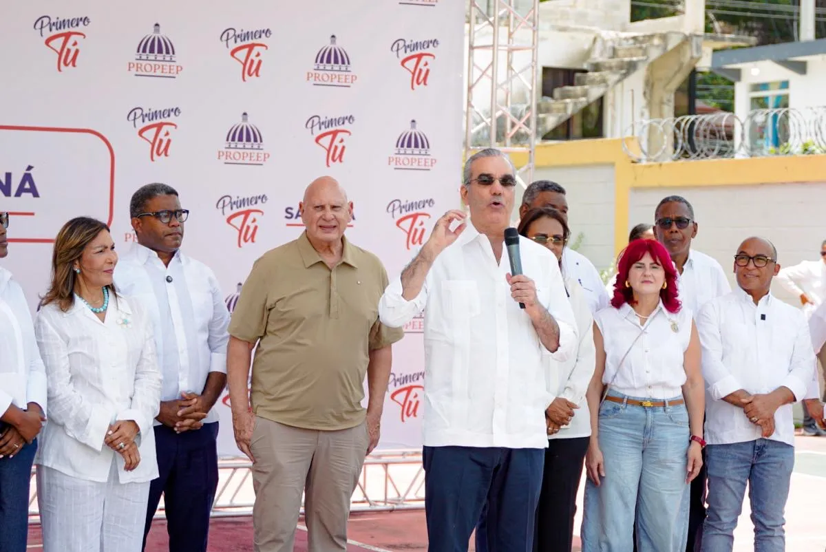 Gobierno fortalece bienestar comunitario en Wilmore de Samaná con obras de alto impacto social