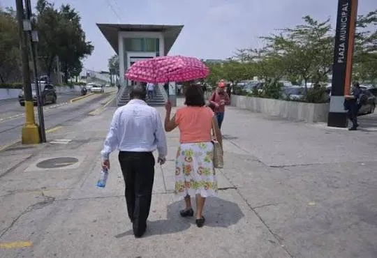 El ambiente estará caluroso este domingo, con temperaturas que podrían superar los 35 °C