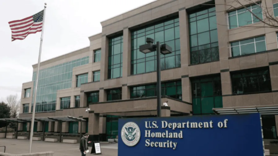 Gobierno Trump compra dos de los mayores centros de detención de inmigrantes en California
