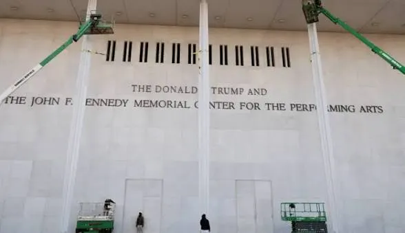 Demócrata denuncia supuestas irregularidades en remodelación del Kennedy Center bajo gestión de Trump