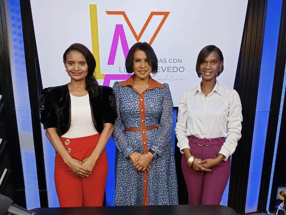 Ada Guzmán, periodista de amplia trayectoria y carrera prolifera, habla sin filtros rostro humano de Corporán De Los Santos 