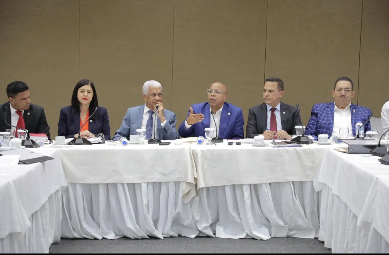 Comisión Bicameral inició trabajos de modificación del Código Penal