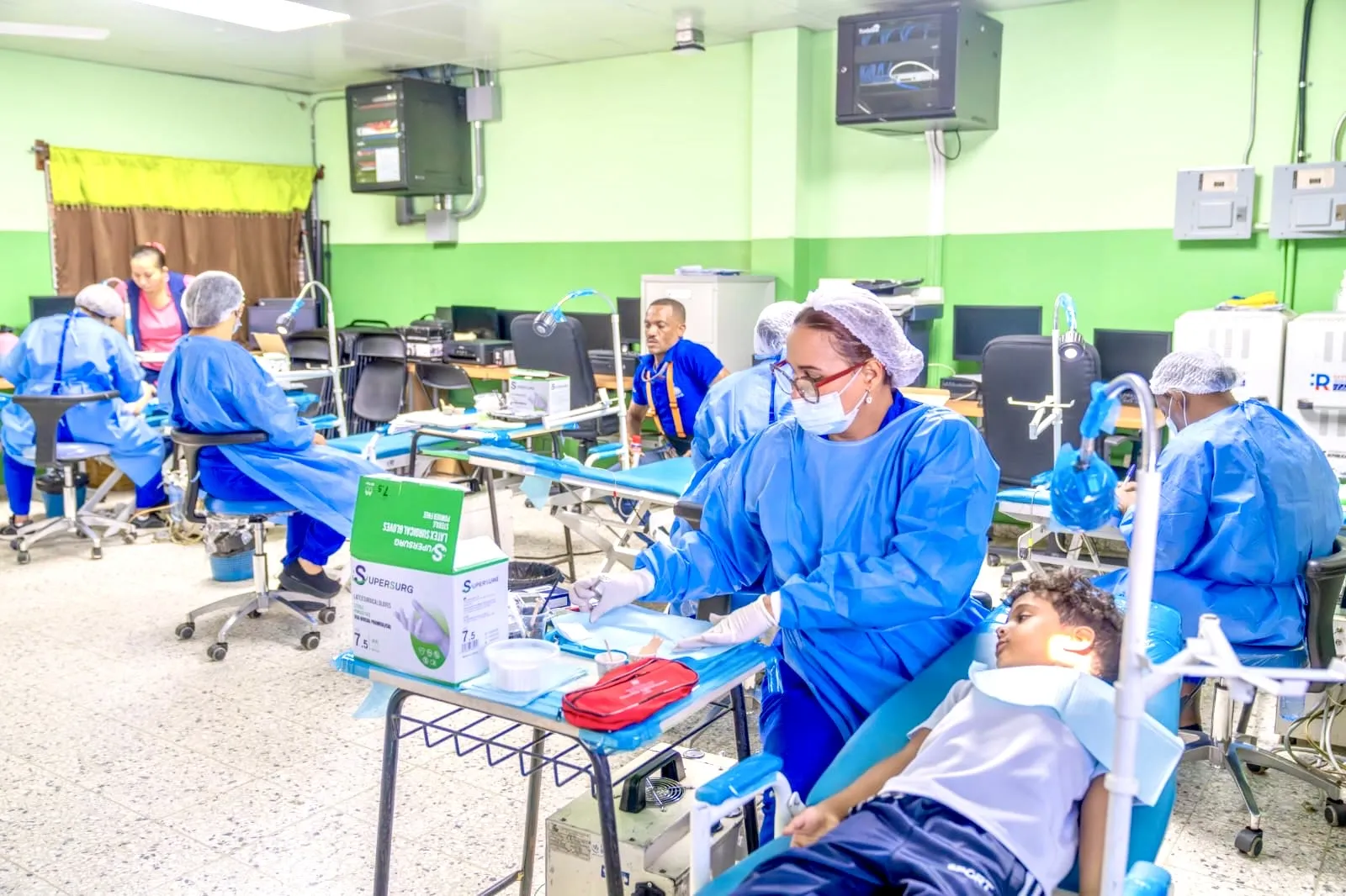 INABIE brindó atención odontológica a más de 37 mil estudiantes durante el año escolar 2025-2026