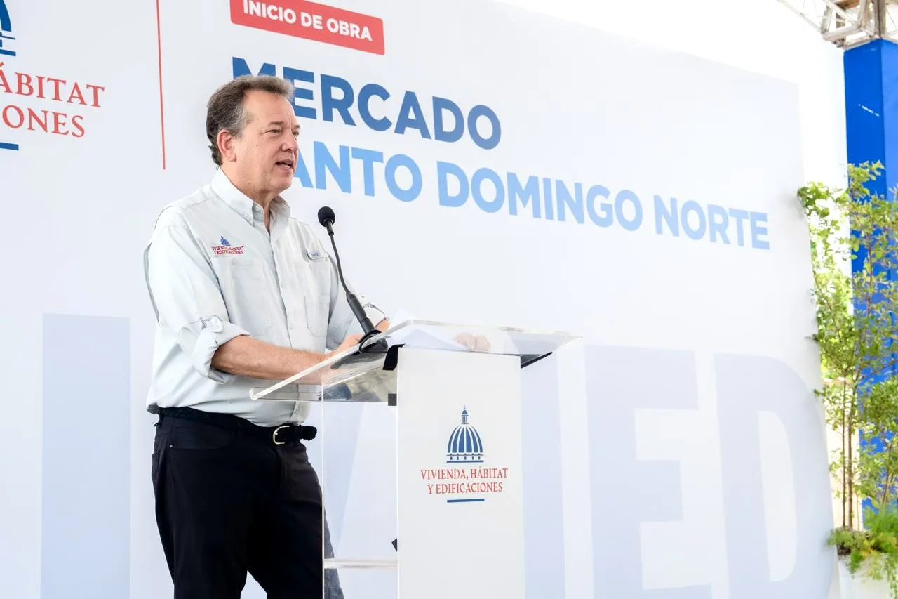 Santo Domingo Norte contará por primera vez con un mercado municipal gracias al MIVHED; ministro Ito Bisonó deja iniciados los trabajos de construcción 