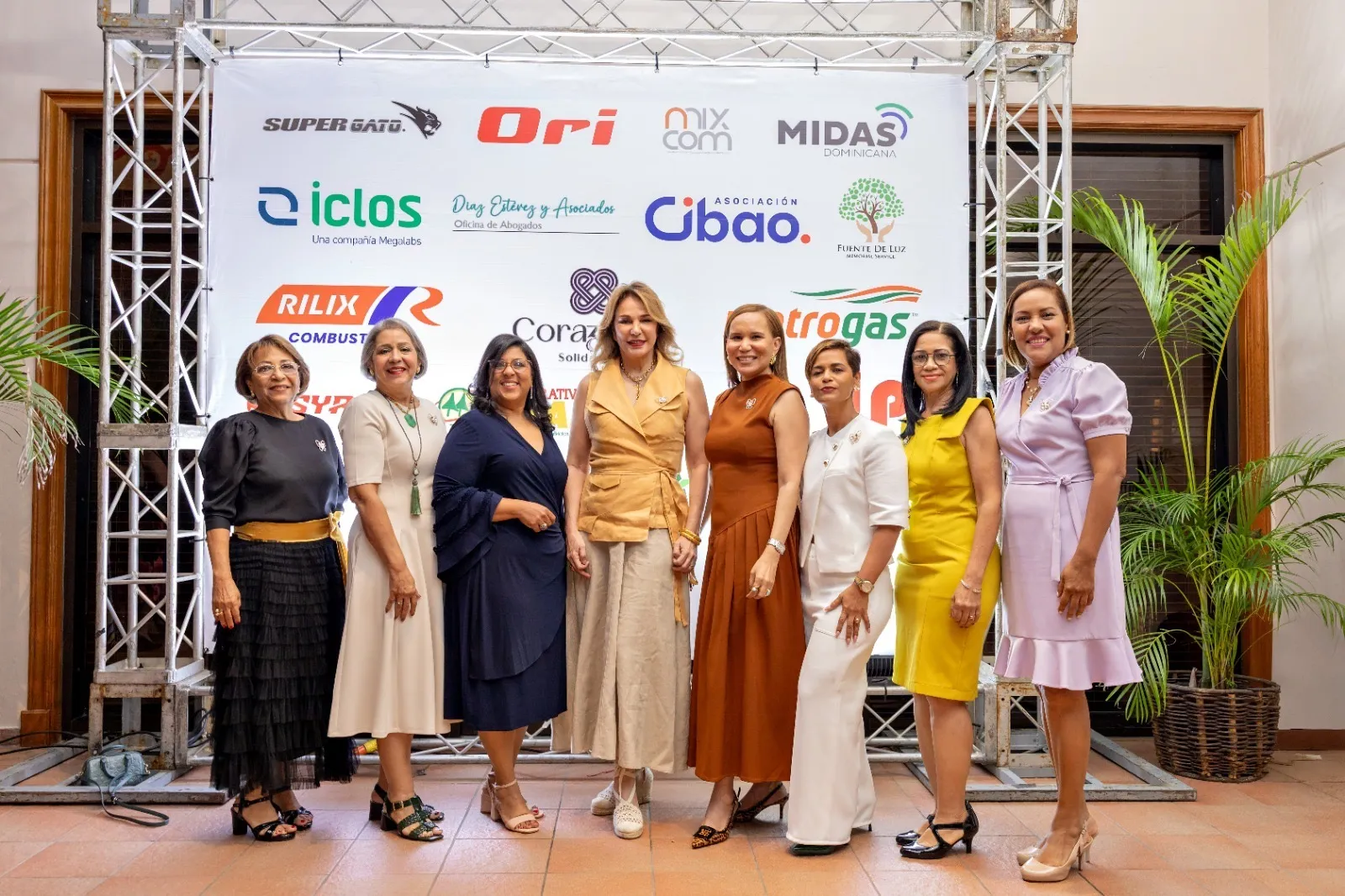 Fundación Corazones Solidarios Contra el Cáncer celebra conferencia benéfica en apoyo a pacientes con cáncer