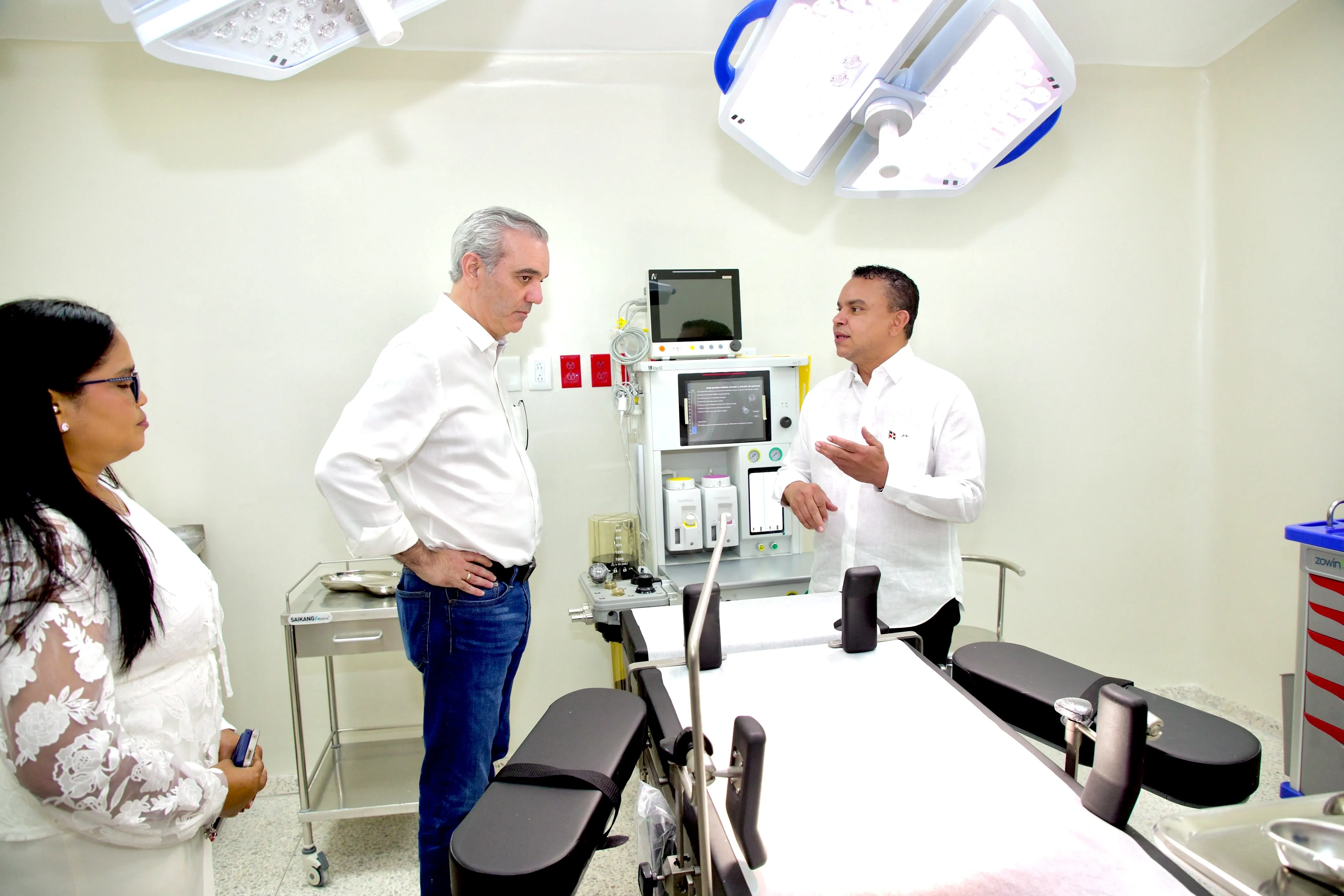 Presidente Abinader inaugura Hospital Hacienda Estrella renovado y abre una nueva etapa de salud digna para más de 60 mil habitantes 