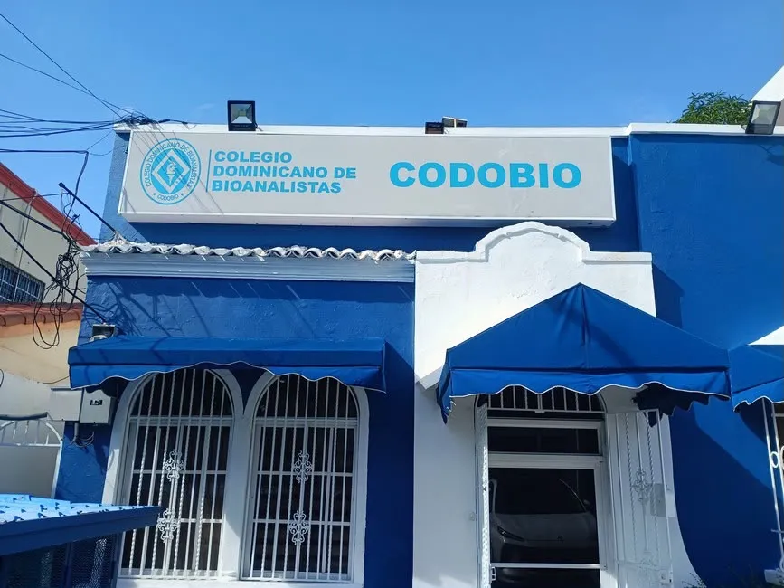 Colegio Dominicano de Bioanalistas expresa preocupación por cambios en horarios laborales dispuestos por el SNS