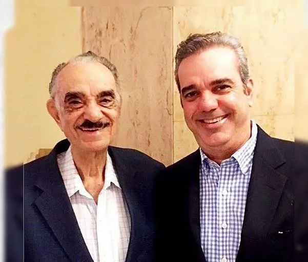Abinader dedica un mensaje por el Día del Padre y recuerda a su progenitor