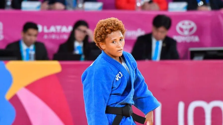 ¡Plata para RD! Estefanía Soriano sube al podio en judo