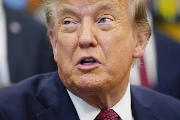 Tribunal bloquea orden de Trump para restringir el voto por correo antes de las elecciones