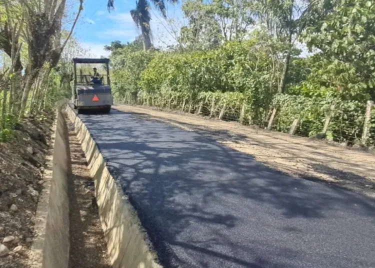 Dos proyectos viales concentran el 51.3% de la inversión pública en Hermanas Mirabal