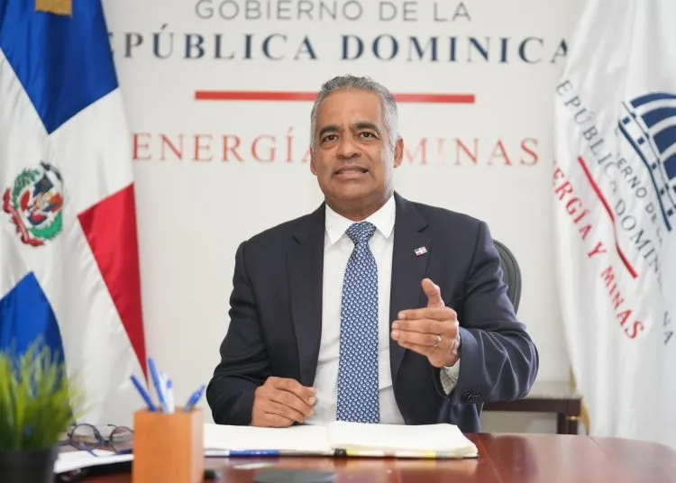 Joel Santos llama a ahorrar energía ante alta demanda eléctrica