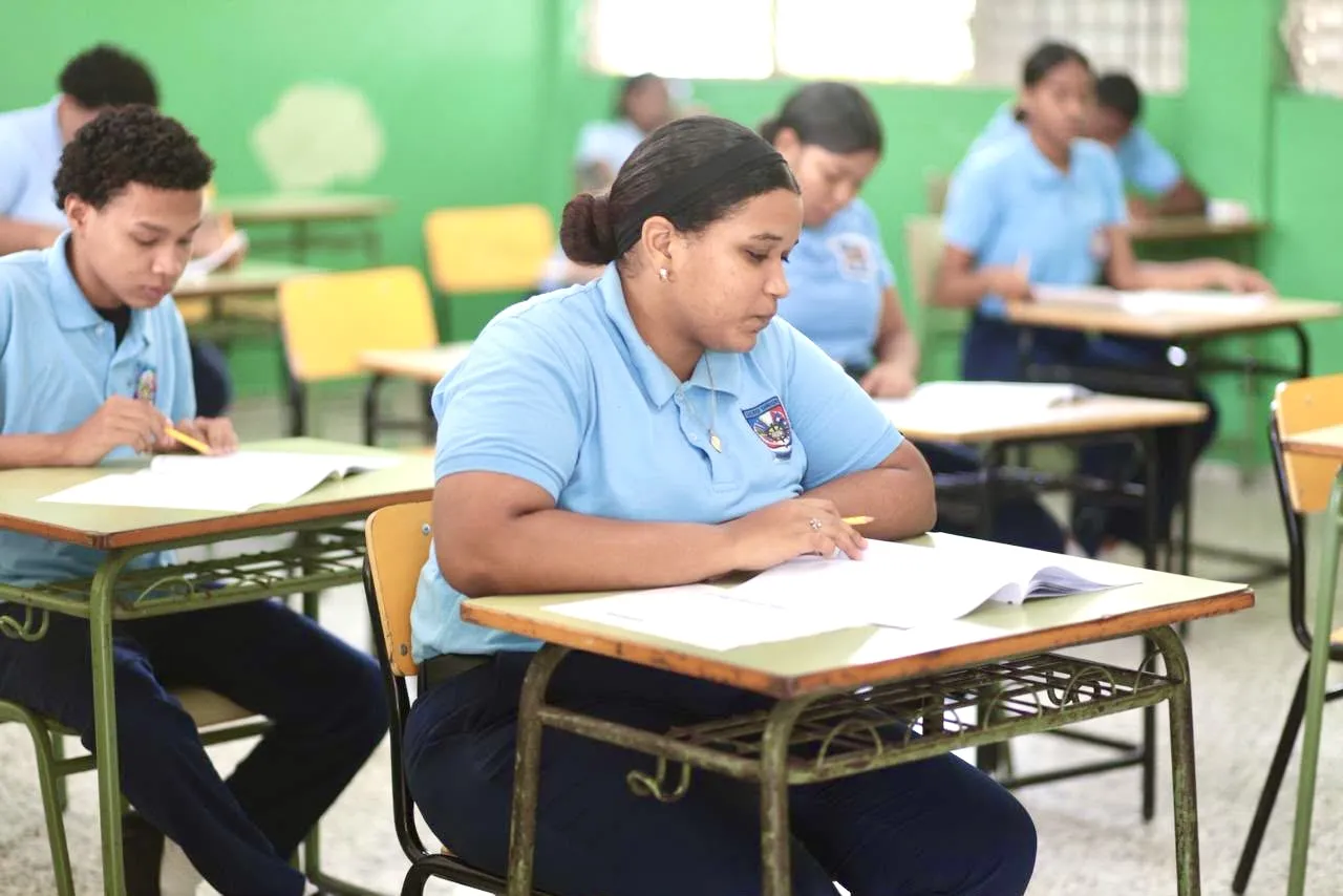 Ministerio de Educación convoca a cerca de 28 mil estudiantes para la segunda convocatoria de las Pruebas Nacionales 2026