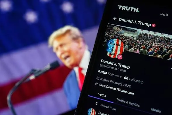 La red social de Trump ya vende acceso más rápido a los mensajes del presidente