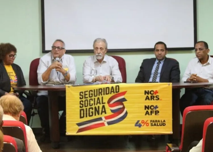 Expertos Piden Eliminar ARS y AFP y Transformar La Ley 87-01