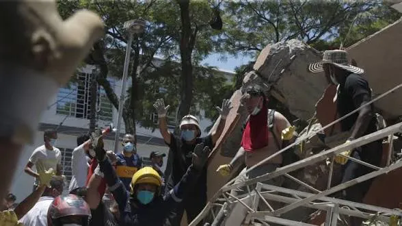 El terremoto en Colombia deja al menos 111 muertos y 87 heridos, según el presidente