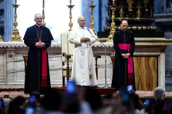 El papa envía una primera ayuda de 100,000 euros para Colombia