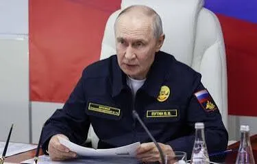 Putin avisa a UE que responderá en aguas de todo el mundo por confiscación de sus buques