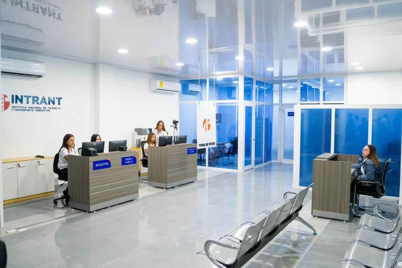 INTRANT abre por primera vez oficinas de licencias en Montecristi y Dajabón 