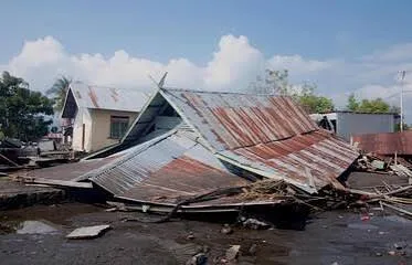 Un segundo sismo, ahora de 6.9, golpea Indonesia