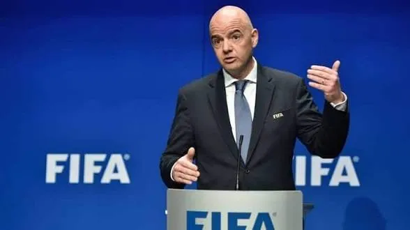 El vicepresidente de la FIFA le retira su apoyo a Infantino y lo acusa de falta de liderazgo