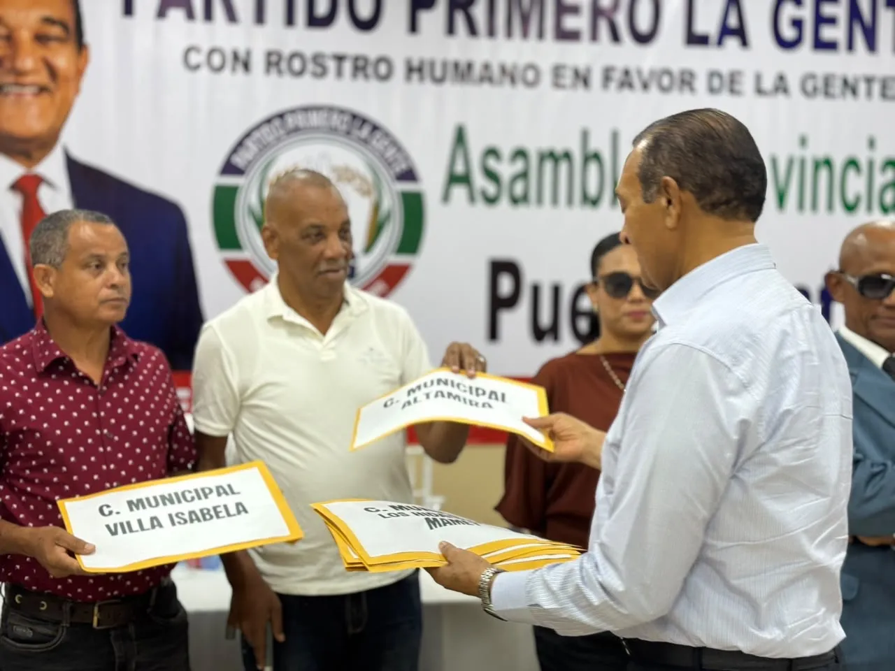 Antonio Marte anuncia en Puerto Plata que legislará para que fondos de pensiones puedan ser usados por los trabajadores para la creación de empresas y mas empleos 