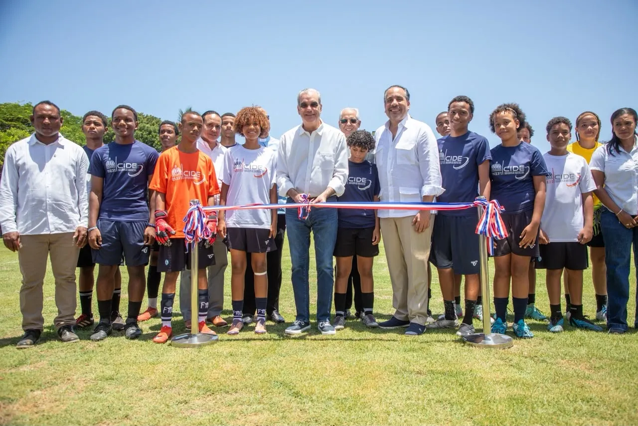 Alberto Rodríguez: "Este será el mejor año escolar en deporte y educación física. Hemos preparado las instalaciones para que eso sea una realidad"