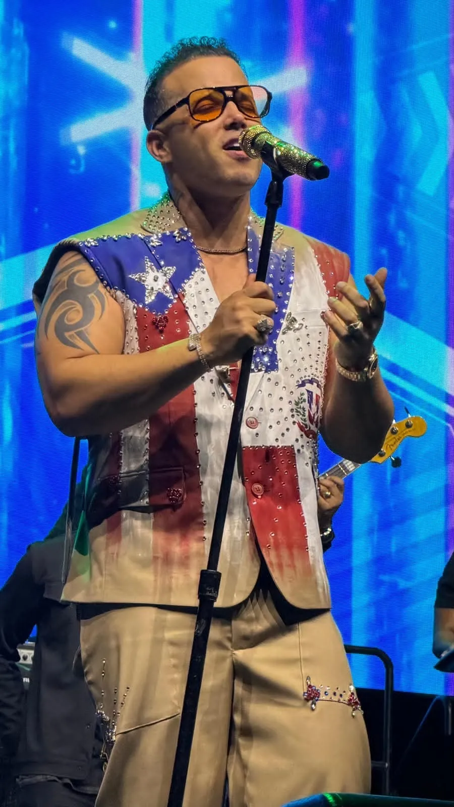 El Blachy conquista Puerto Rico en una noche para la historia