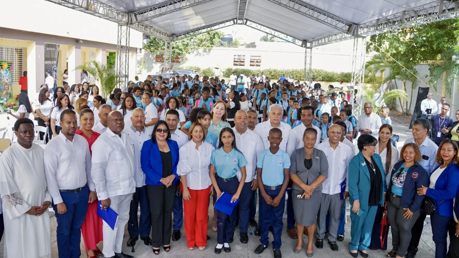 Regional 15 de Educación inicia con éxito año escolar 2026-2027 con 422,937 estudiantes convocados