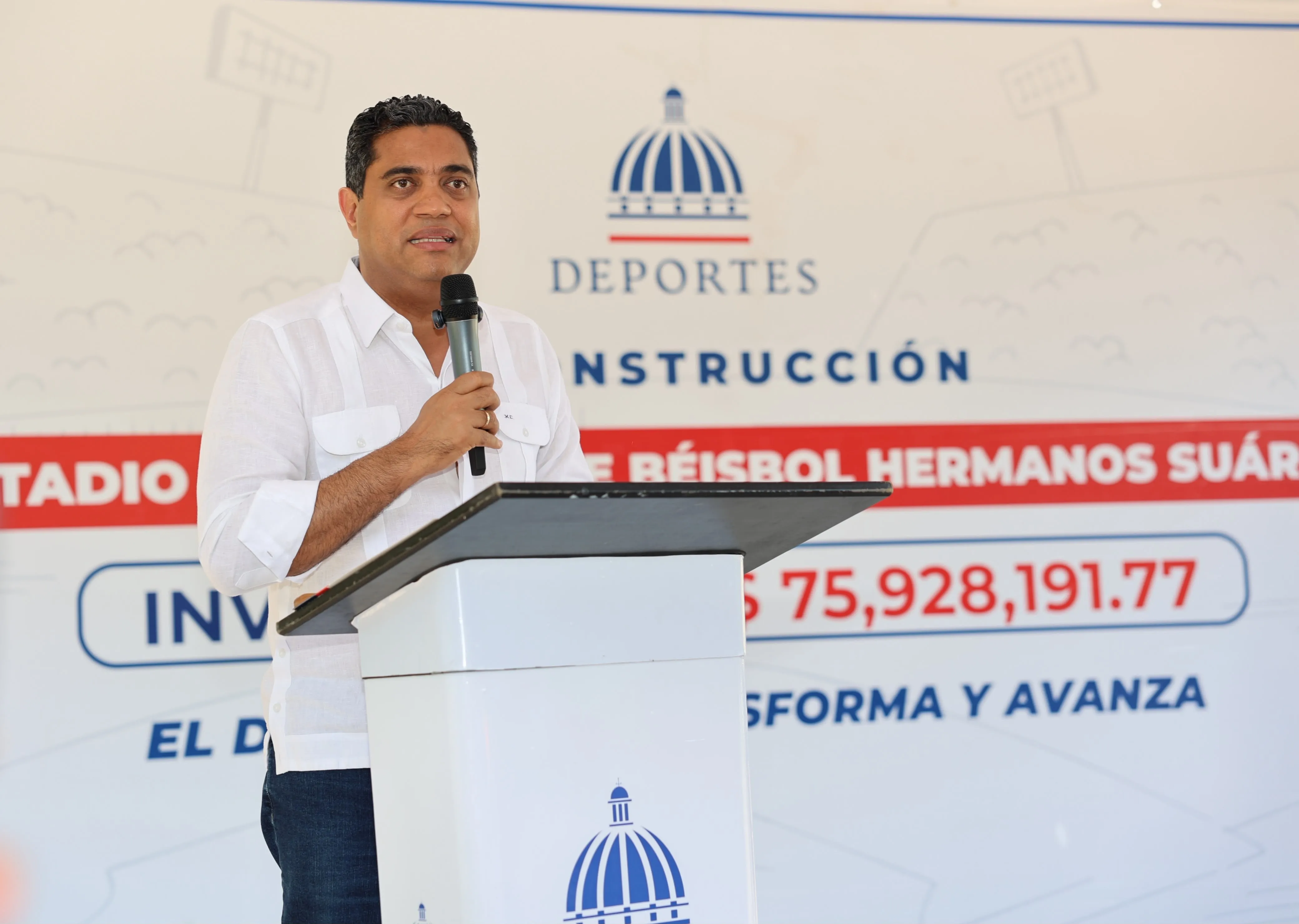 Kelvin Cruz inicia reconstrucción del estadio Hermanos Suárez en SJM con inversión de RD$75.9 millones