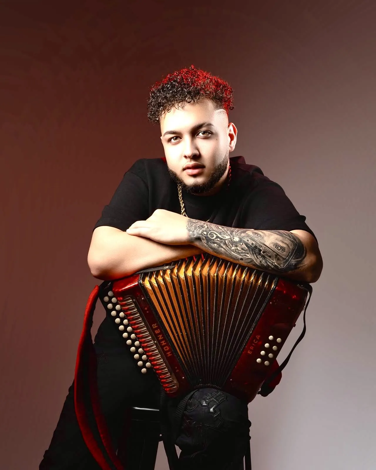 Enyer Acordeón, la nueva sensación de la música típica, prepara EP de temas inéditos