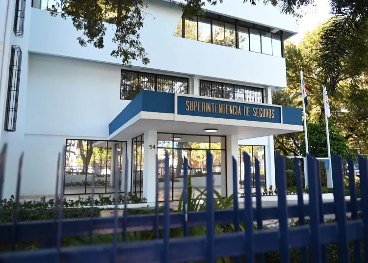 El TSA invalida el tarifario de tasas en el sector seguros