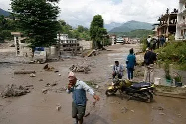 Nepal eleva a 669 los muertos por la riada que ya deja casi 3,000 desaparecidos